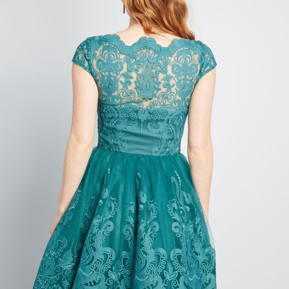 Chi Chi London Lace Dress in Green - Picture 3 of 4